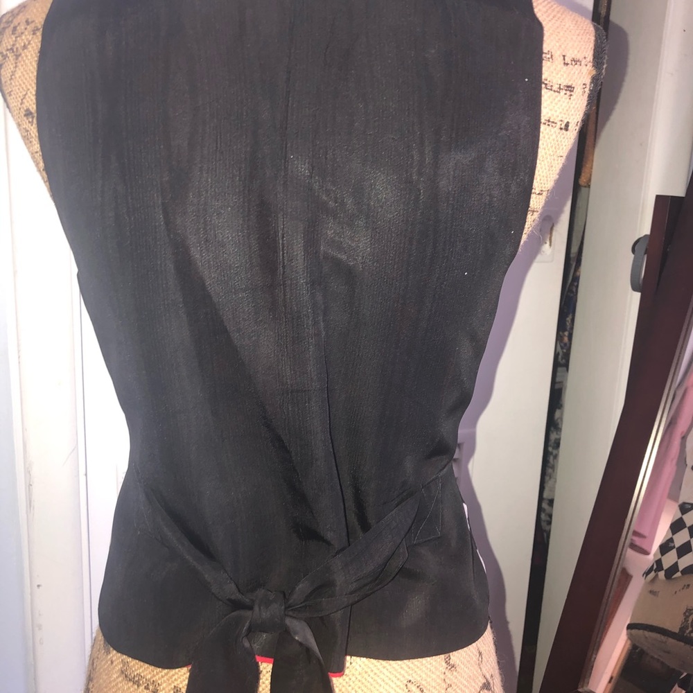 Vest - Picture 2 of 3
